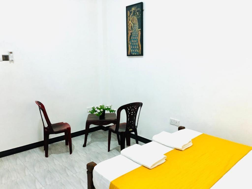 Freedom Inn Negombo Exterior photo